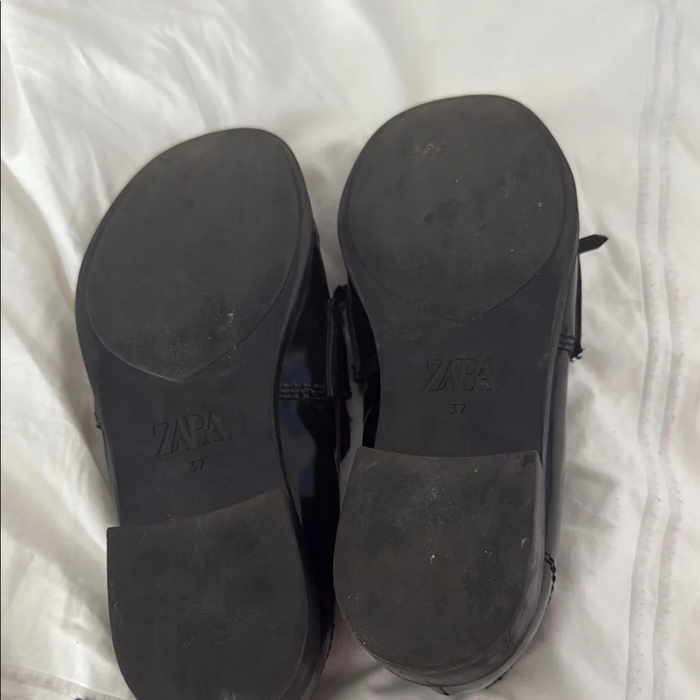 Zara Black Patent Leather Tassel Loafers with Gold Accent